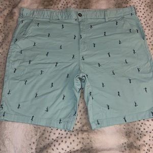 Men’s flat front khaki shorts
